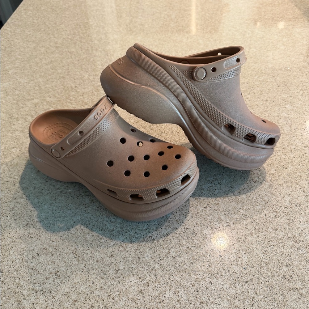 Crocs Classic Bae Platform Clog